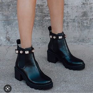 Steve Madden Amulet Black Rhinestone Ankle Boots